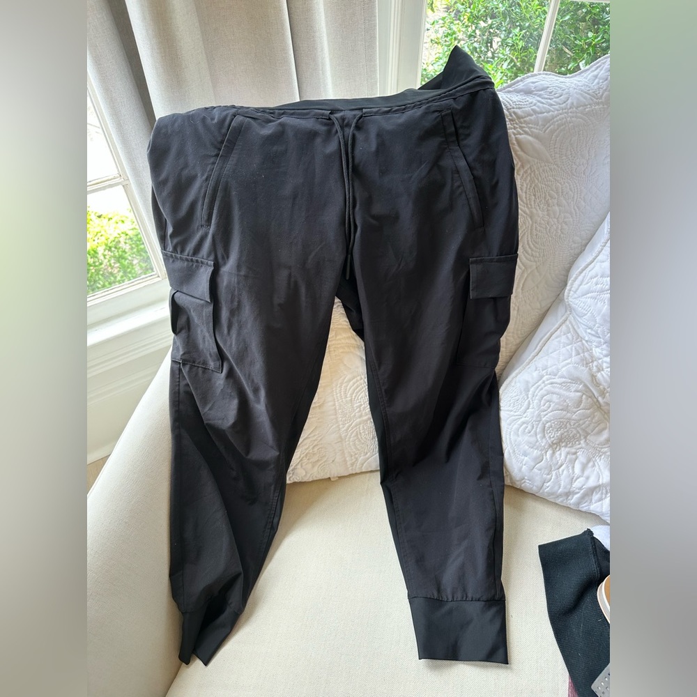 Athleta pants. Size Medium petite length